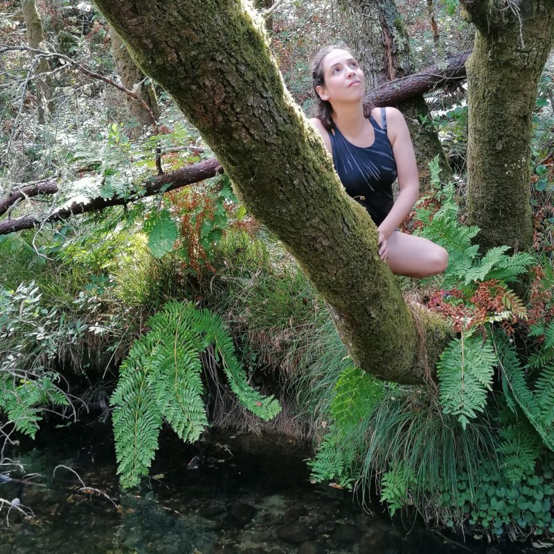 Eu num momento de contemplação e inspiração no meio da natureza.